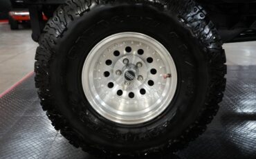 Jeep-Other-1982-Red-Black-48