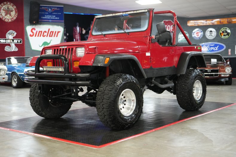 Jeep-Other-1982-Red-Black-9
