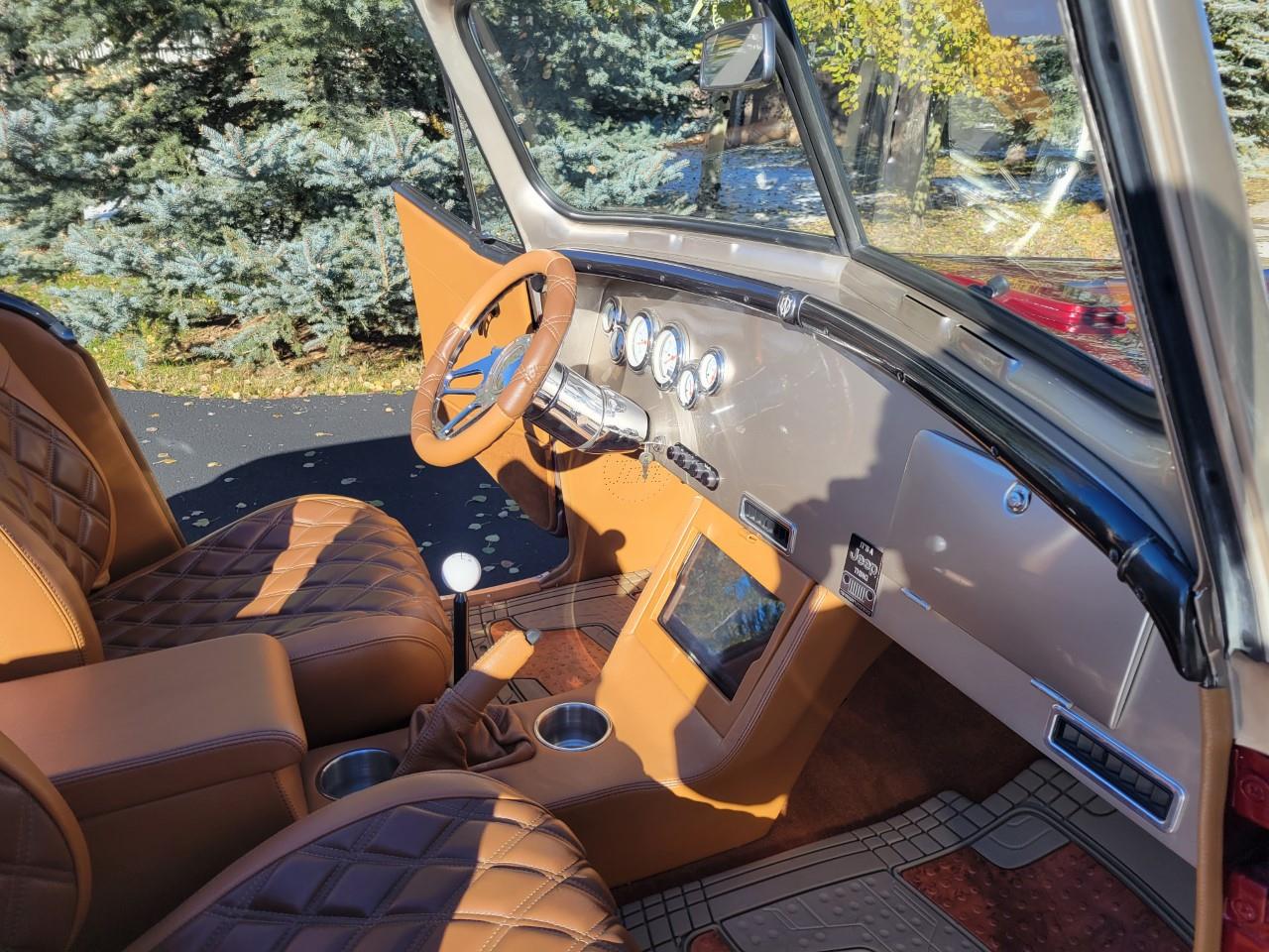 Jeep-Overlander-1949-Cranberry-Cashmere-Saddle-Brown-17
