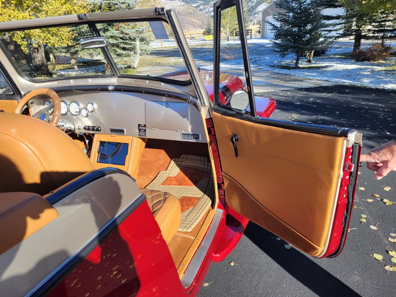 Jeep-Overlander-1949-Cranberry-Cashmere-Saddle-Brown-18
