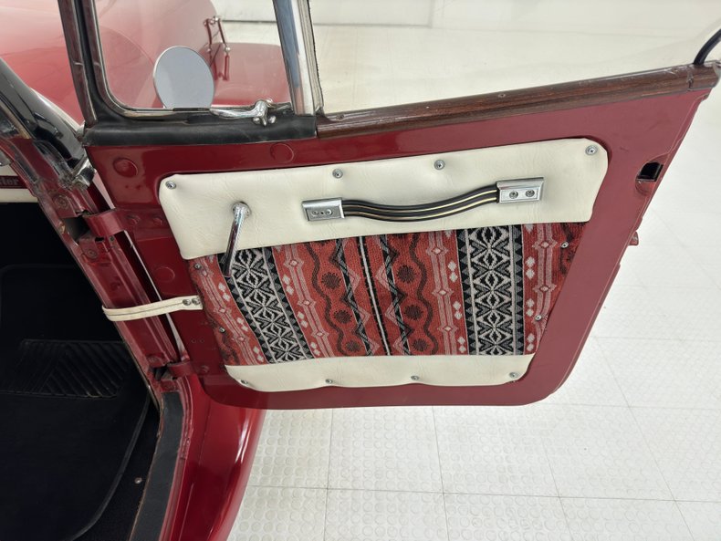 Jeep-Ster-1948-Brick-Red-Metallic-Red-ampamp-Black-37