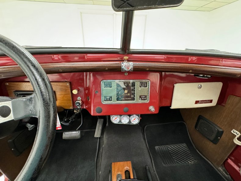 Jeep-Ster-1948-Brick-Red-Metallic-Red-ampamp-Black-47