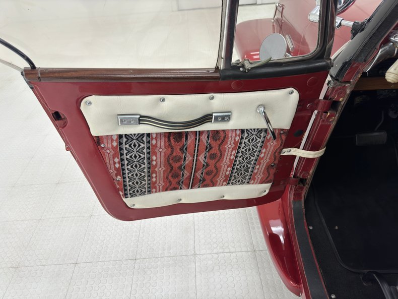 Jeep-Ster-1948-Brick-Red-Metallic-Red-ampamp-Black-6