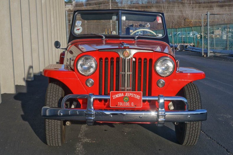 Jeep-Ster-1948-Red-Barcelona-Red-vinyl