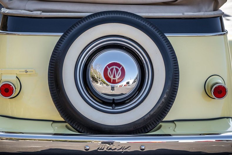 Jeep-Ster-1950-YellowWhite-Black-37
