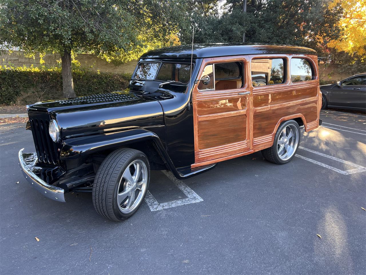 Jeep-Wagon-1947-Custom-Beige-2