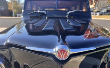 Jeep-Wagon-1947-Custom-Beige-23