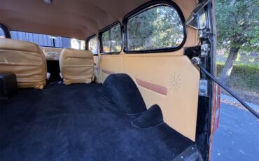 Jeep-Wagon-1947-Custom-Beige-30