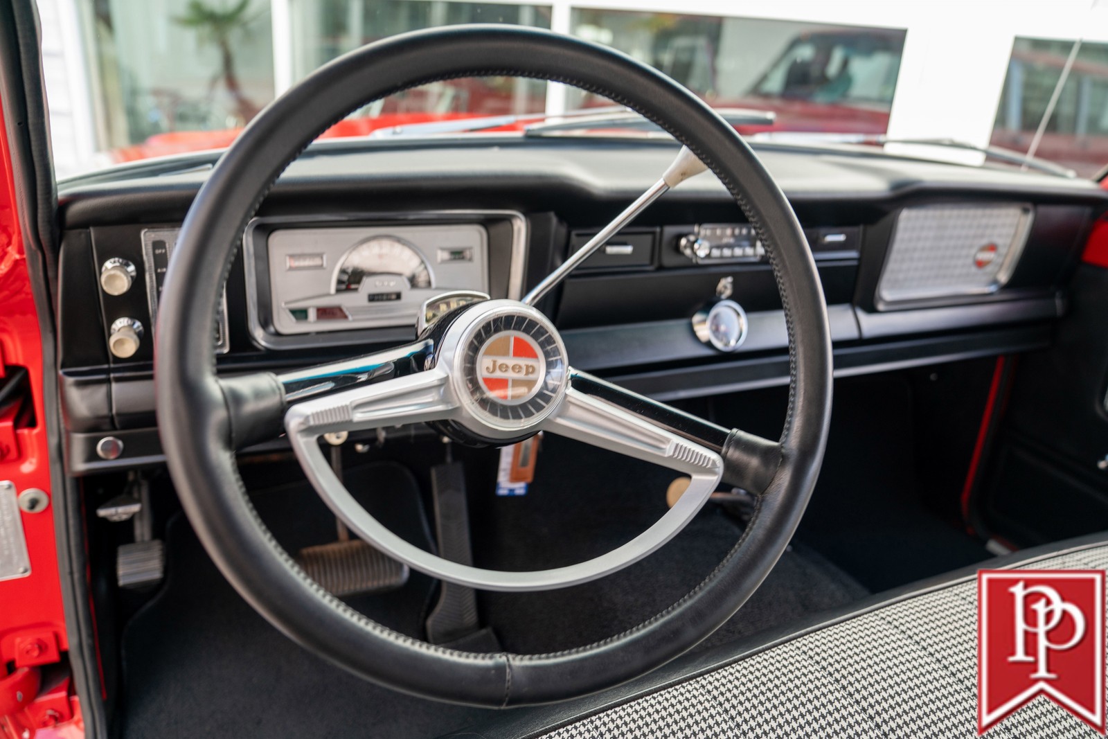 Jeep-Wagoneer-1968-SUV-23