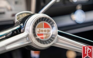 Jeep-Wagoneer-1968-SUV-24