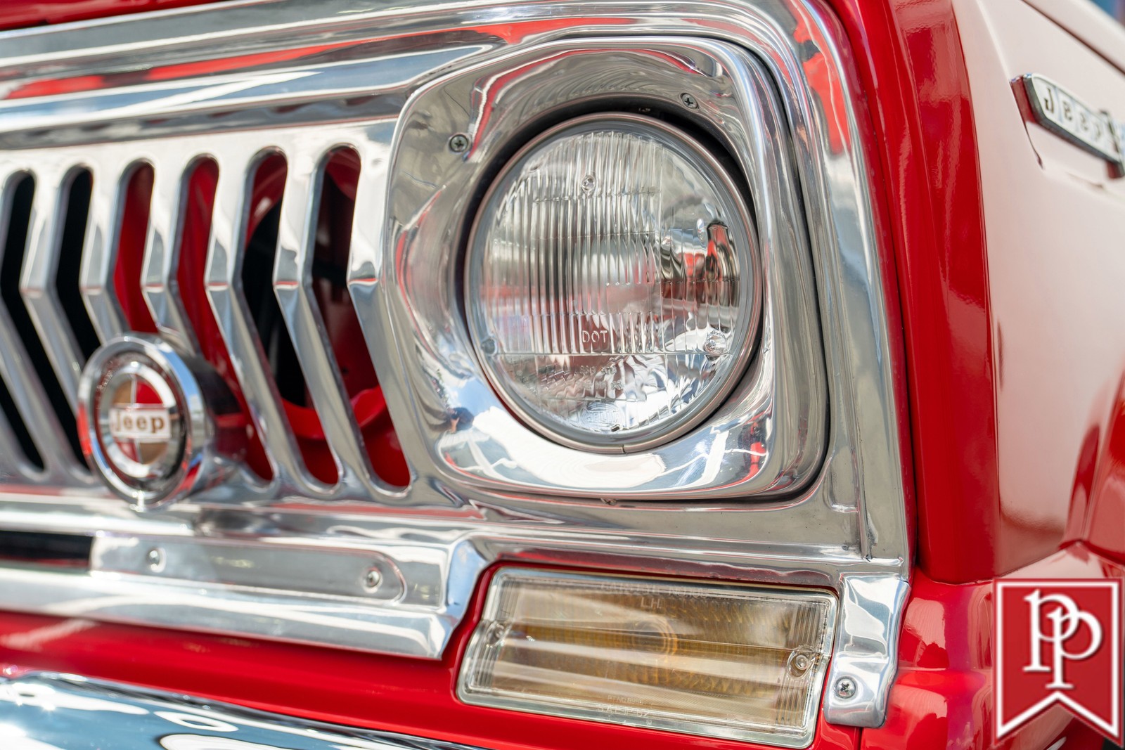 Jeep-Wagoneer-1968-SUV-4