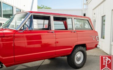 Jeep-Wagoneer-1968-SUV-9