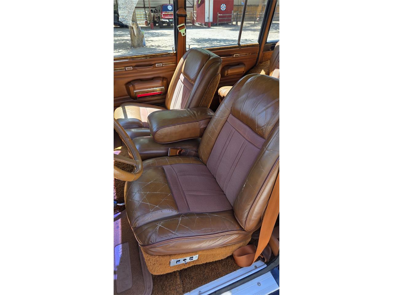 Jeep-Wagoneer-1983-Blue-Rust-2