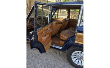 Jeep-Wagoneer-1983-Blue-Rust-25