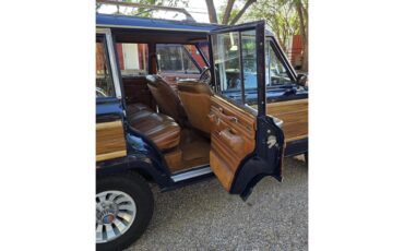 Jeep-Wagoneer-1983-Blue-Rust-3