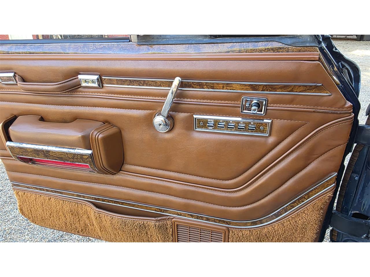 Jeep-Wagoneer-1983-Blue-Rust-5