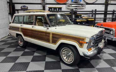 Jeep-Wagoneer-1987-SUV-10