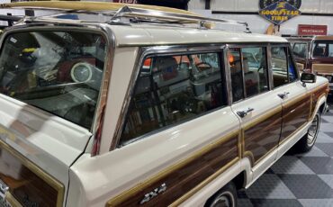 Jeep-Wagoneer-1987-SUV-13