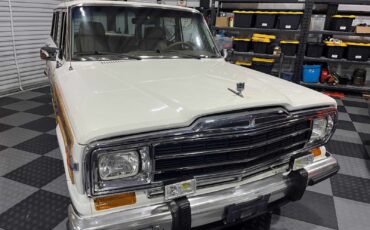 Jeep-Wagoneer-1987-SUV-14