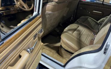 Jeep-Wagoneer-1987-SUV-4