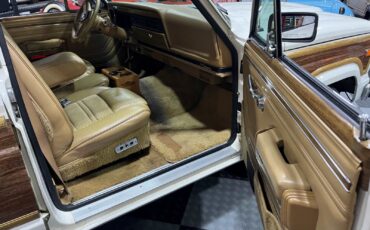 Jeep-Wagoneer-1987-SUV-9