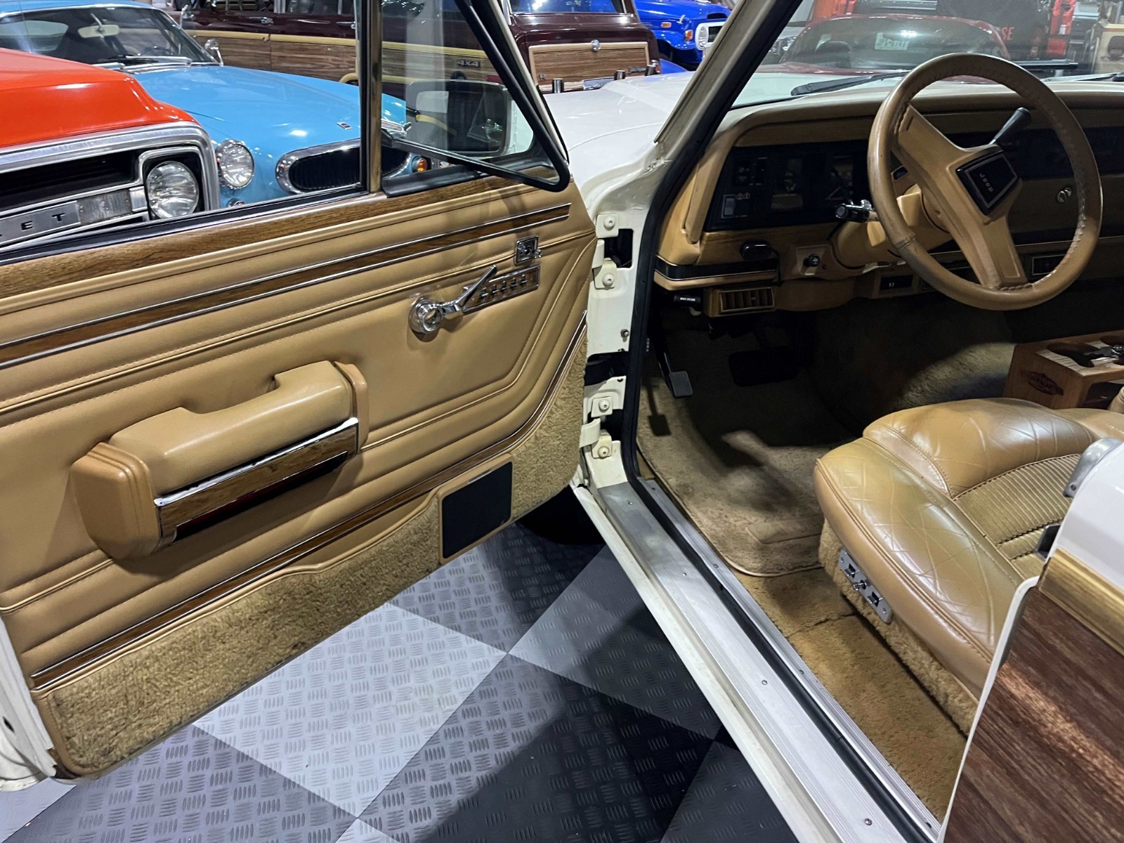 Jeep-Wagoneer-1987-SUV
