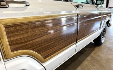 Jeep-Wagoneer-1988-SUV-12