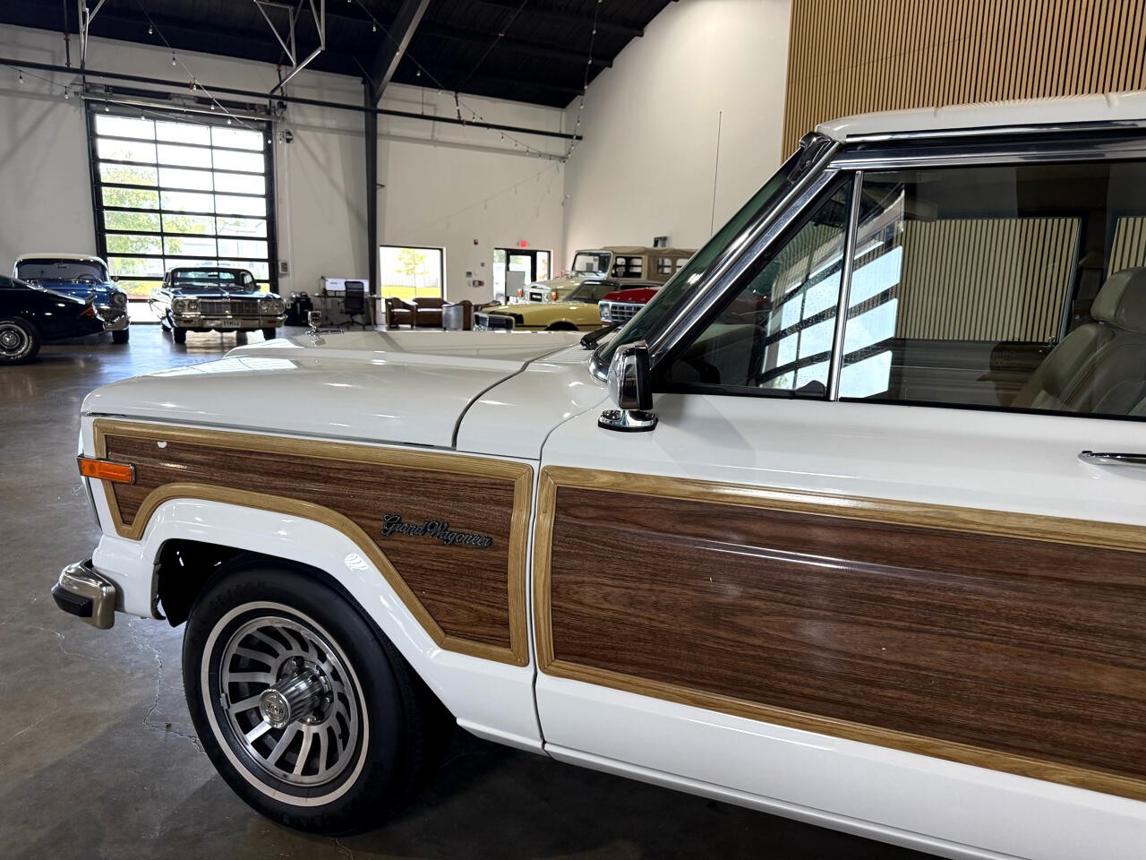 Jeep-Wagoneer-1988-SUV-18