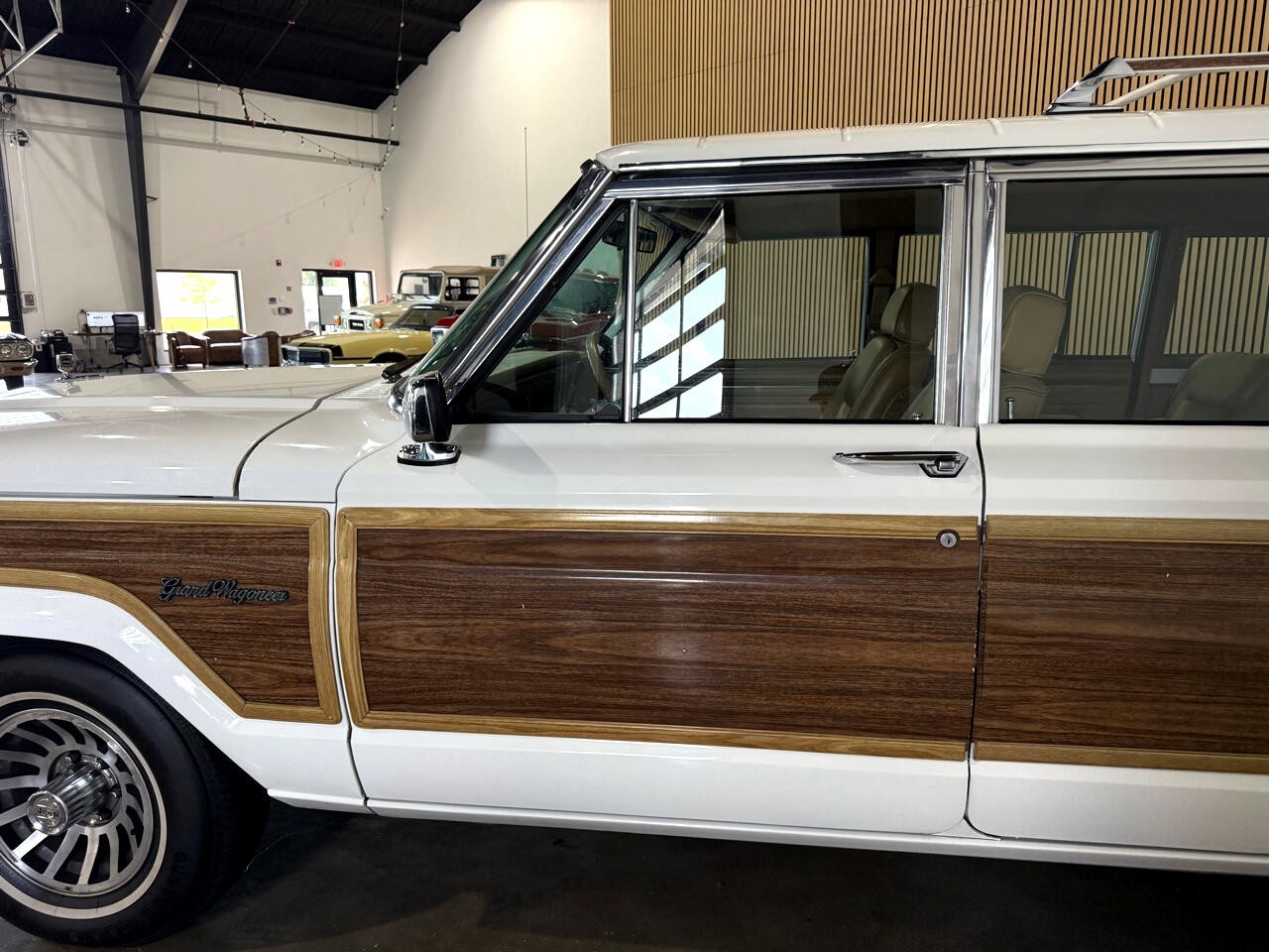 Jeep-Wagoneer-1988-SUV-19