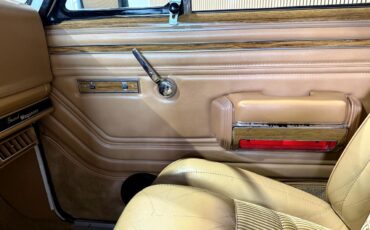 Jeep-Wagoneer-1988-SUV-34