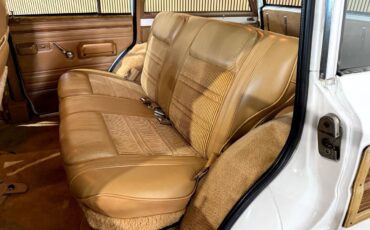 Jeep-Wagoneer-1988-SUV-39