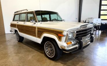 Jeep-Wagoneer-1988-SUV-6
