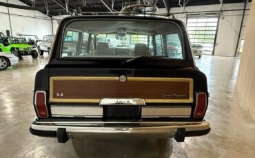 Jeep-Wagoneer-1989-SUV-13