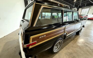 Jeep-Wagoneer-1989-SUV-14