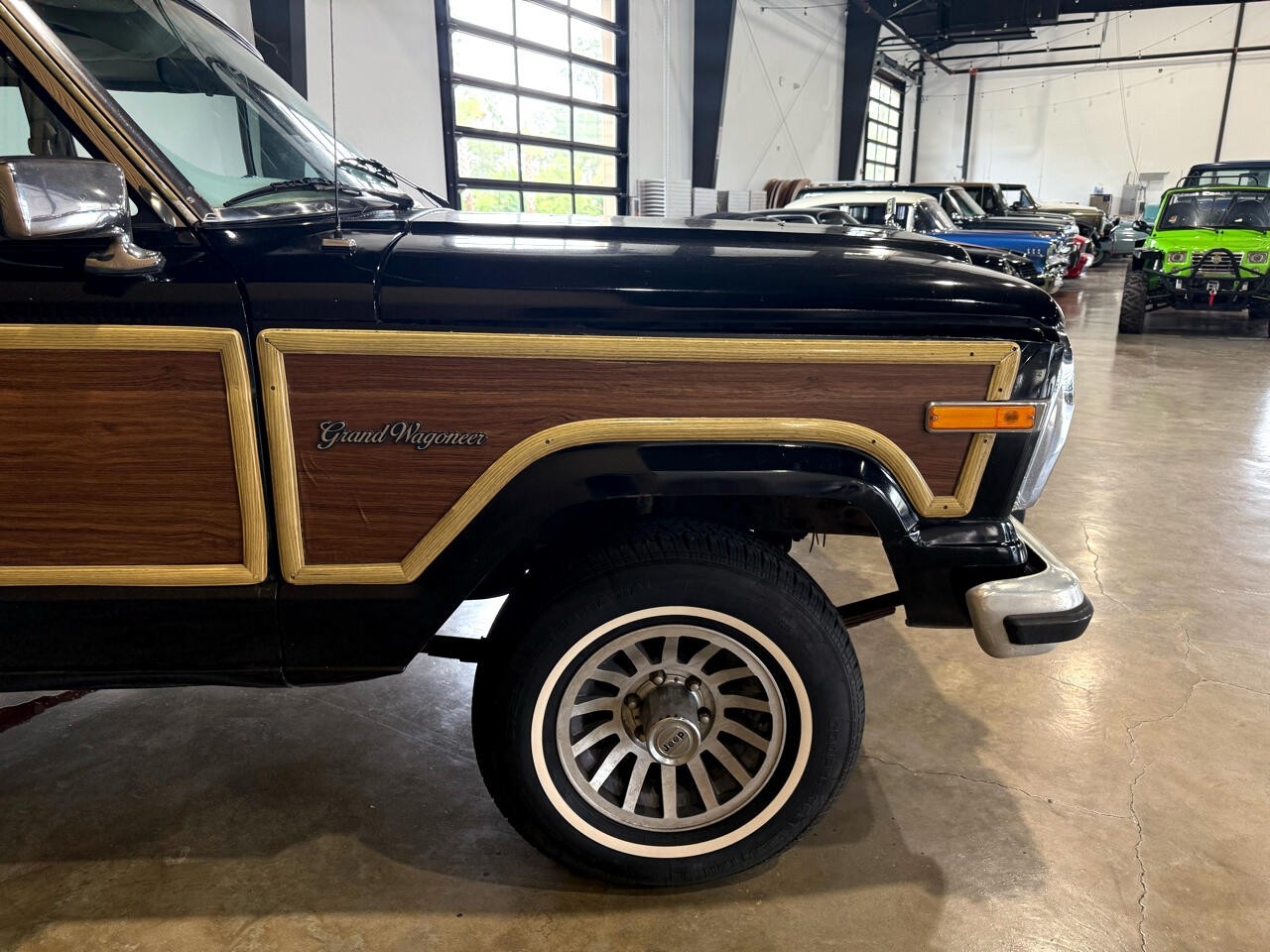 Jeep-Wagoneer-1989-SUV-15