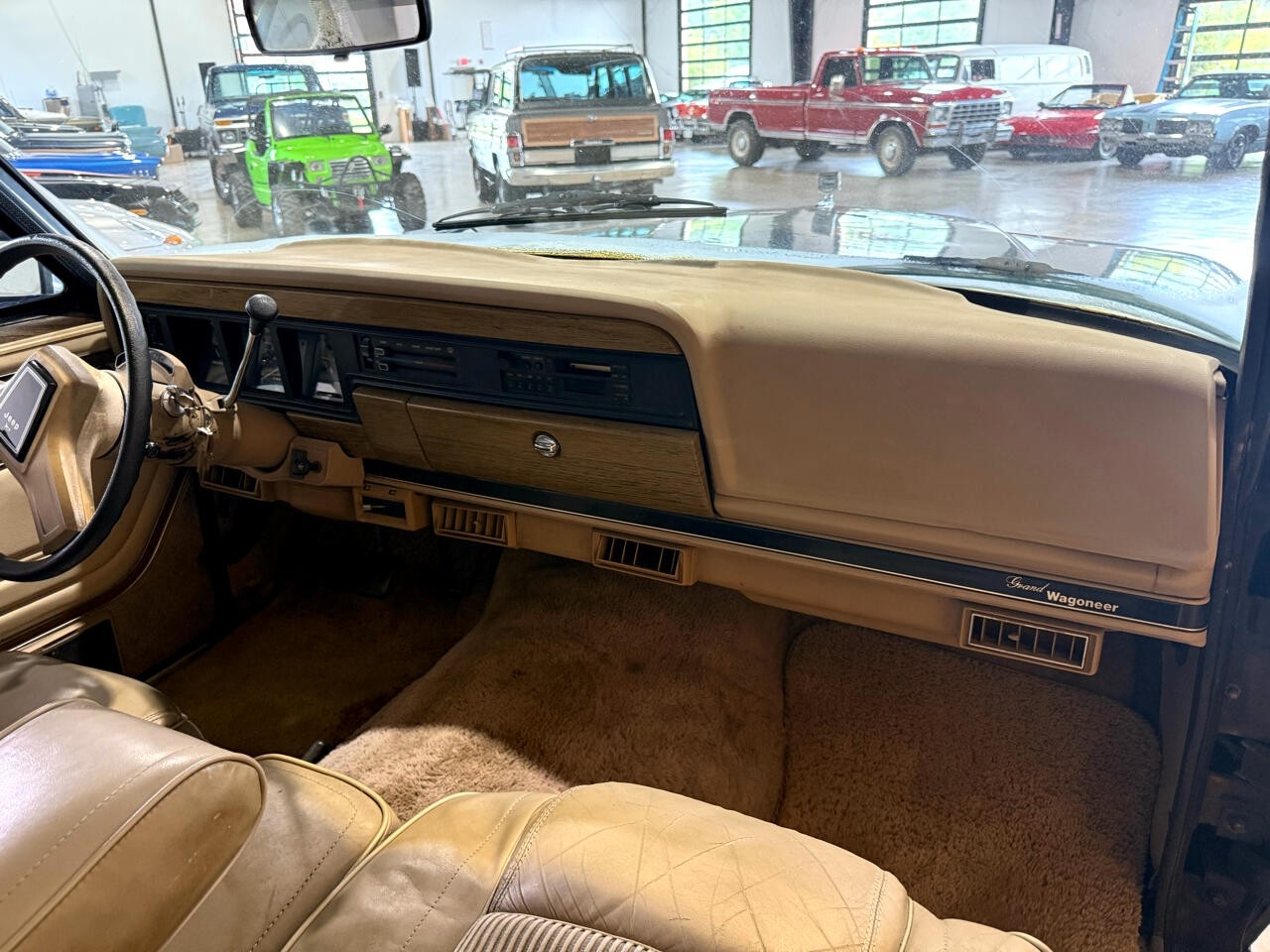 Jeep-Wagoneer-1989-SUV-26