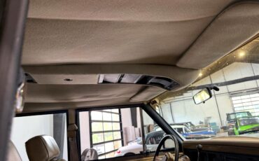 Jeep-Wagoneer-1989-SUV-27