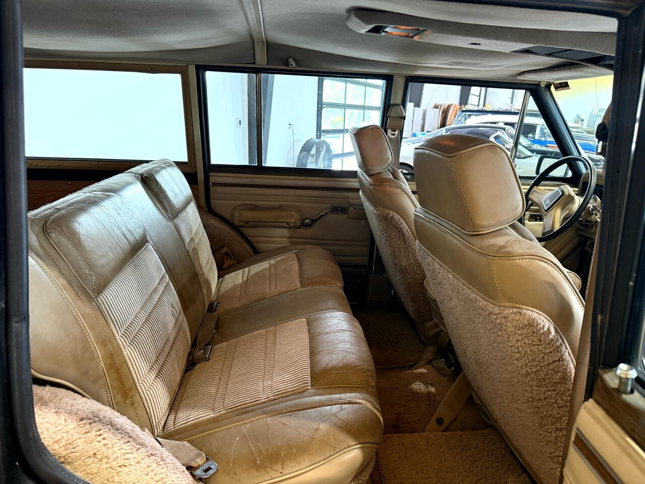Jeep-Wagoneer-1989-SUV-28