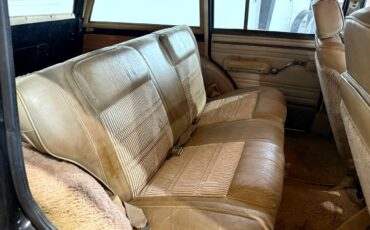 Jeep-Wagoneer-1989-SUV-32