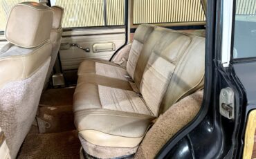 Jeep-Wagoneer-1989-SUV-35