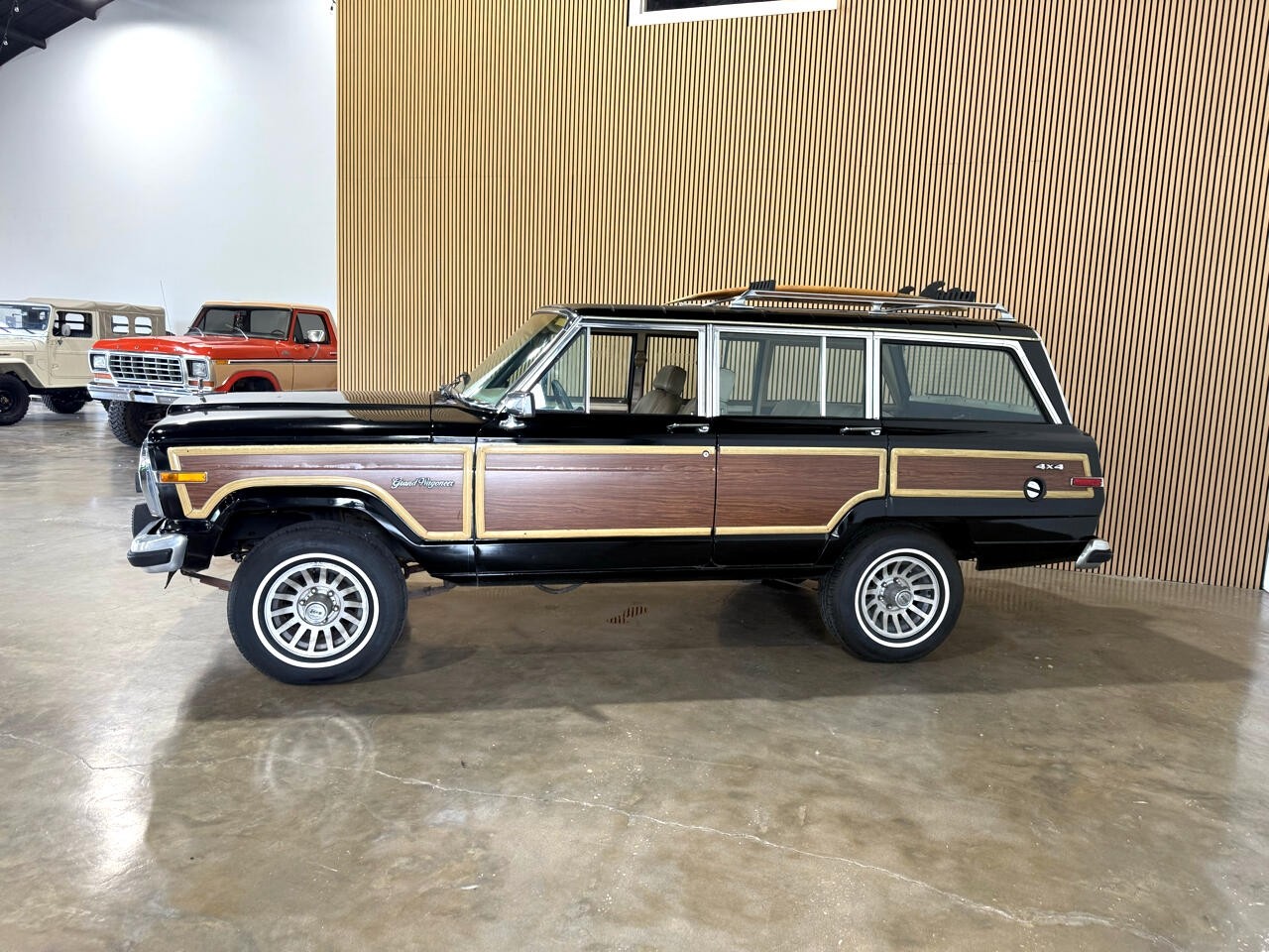 Jeep-Wagoneer-1989-SUV-7