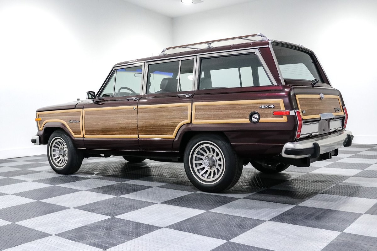 Jeep-Wagoneer-1989-Station-Wagon-4