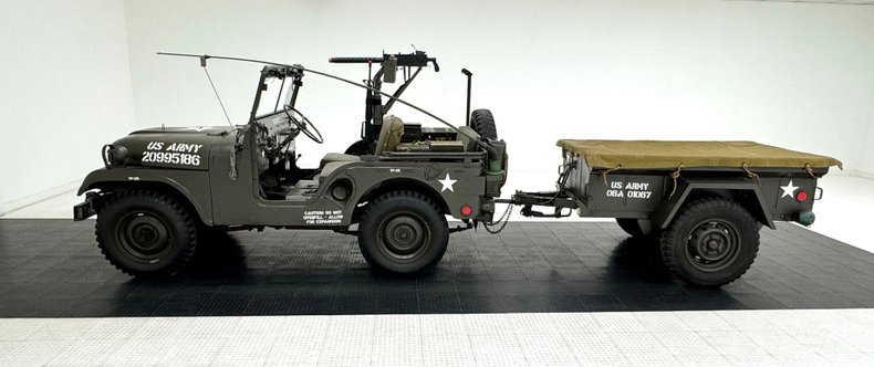 Jeep-Willys-1952-Olive-Drab-Olive