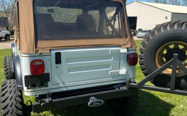 Jeep-Wrangler-1987-SUV-12
