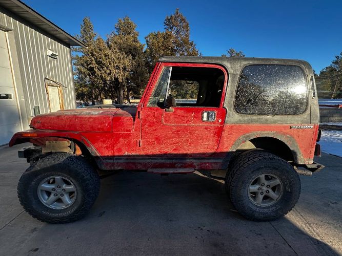 Jeep-Wrangler-1988-Red-8