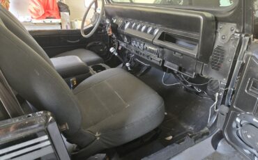 Jeep-Wrangler-1988-SUV-7