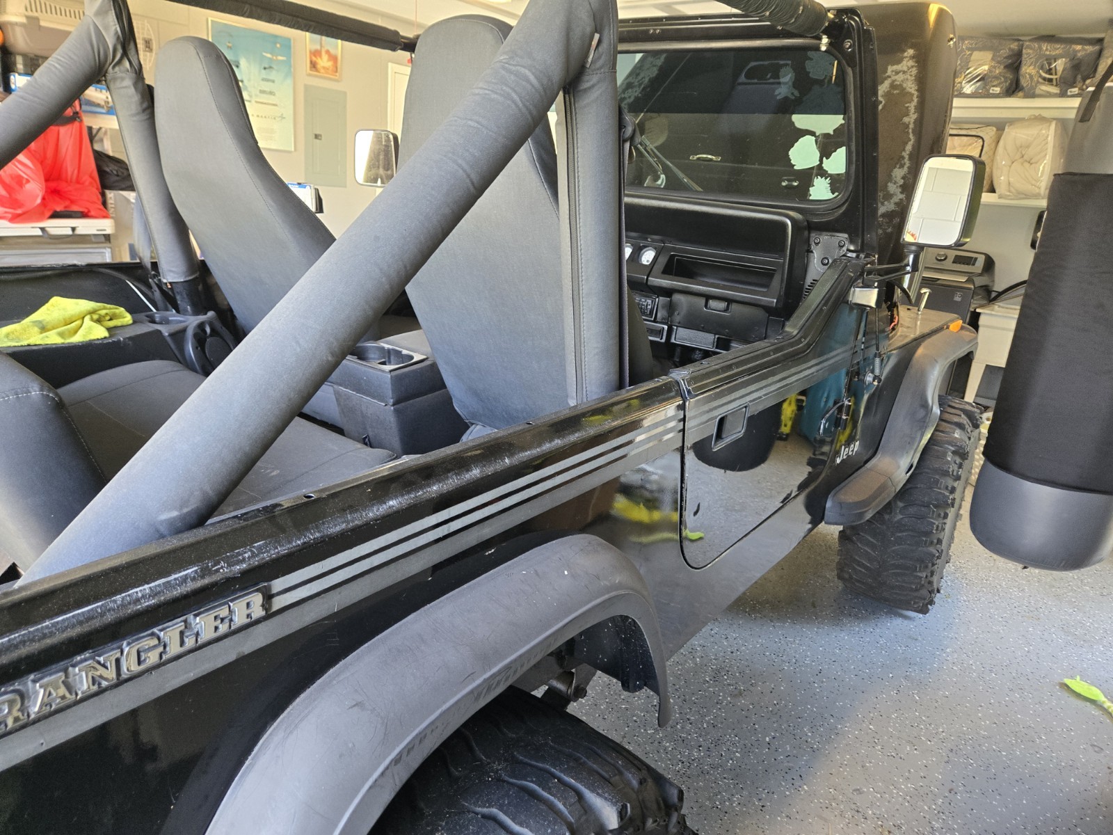 Jeep-Wrangler-1988-SUV-8
