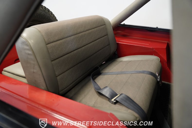 Jeep-Wrangler-1989-Bright-red-Tan-40