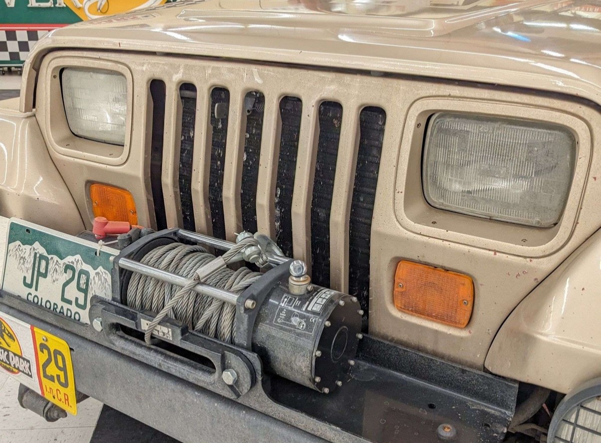 Jeep-Wrangler-1993-8