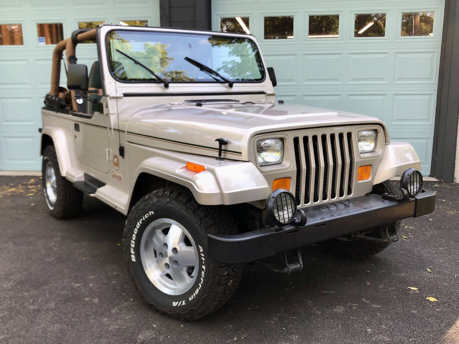 Jeep-Wrangler-1995-Convertible-2